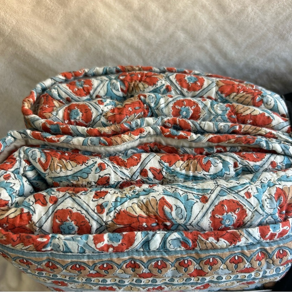 NEW Rachel Zoe Pasley Hand Stitched King Quilt 106"x92" - Picture 3 of 8